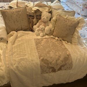 Elegant Cream and Tan Bedding Set